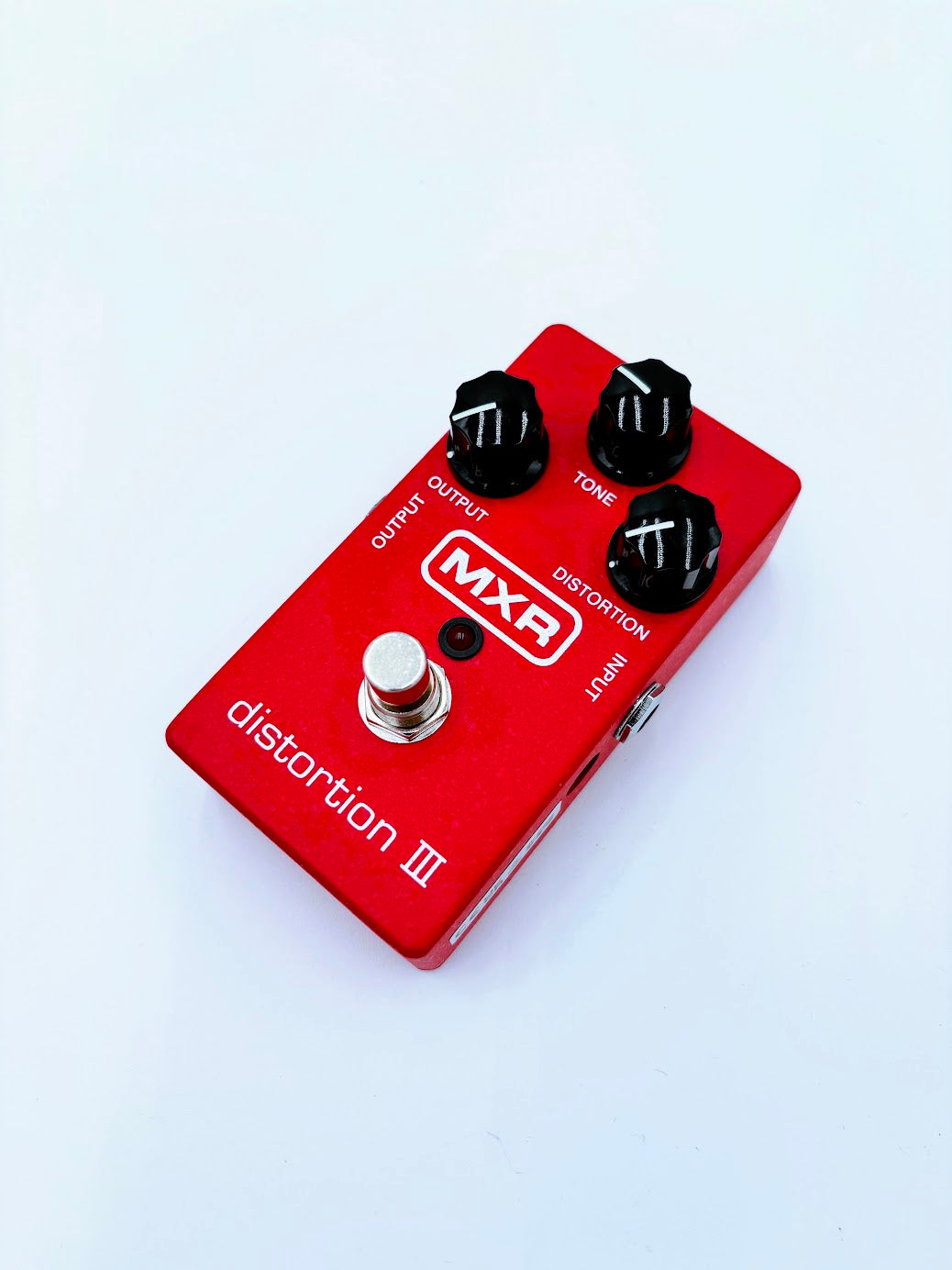 MXR Distortion III Guitar Pedal – Sweet Overdrive to Massive Crunch (Includes Cables)